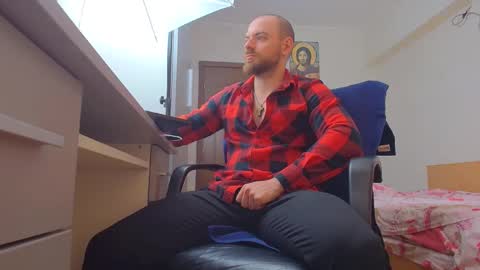 Snapshot of ryanstone_ chatting on May 2, 2026, 3:55 am Ryanstone online show from May 2, 2026, 3:55 am
