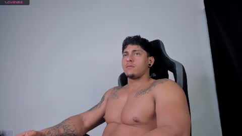 Snapshot of ryanwhite3 chatting on July 17, 2026, 12:06 am ryanwhite3 online show from July 17, 2026, 12:06 am