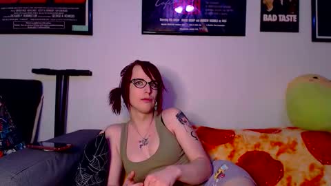 Snapshot of ryff_burnz chatting on March 29, 2026, 2:00 am Ryff Burnz online show from March 29, 2026, 2:00 am