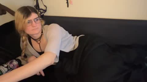 Ryn Michele online show from February 25, 2025, 3:49 pm