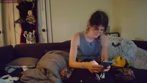 Ryn Michele online show from October 6, 2025, 3:31 pm