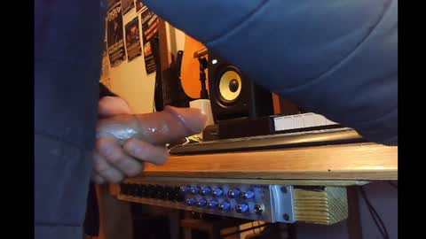 rynoxox online show from December 31, 2024, 8:26 am