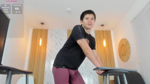 Snapshot of ryo_kush chatting on January 20, 2025, 12:18 pm Ryo Kush online show from January 20, 2025, 12:18 pm
