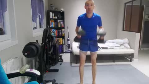 Snapshot of ryukukamifr chatting on September 29, 2025, 7:35 am Ryuk FR online show from September 29, 2025, 7:35 am