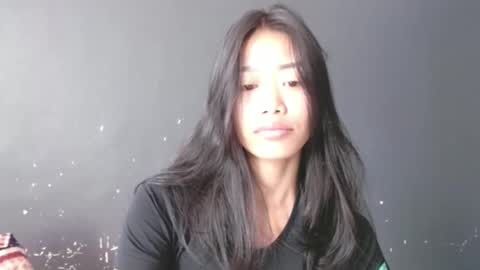 ryza_sweet online show from December 2, 2025, 12:27 am