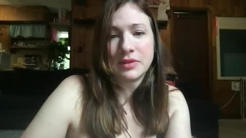 s496925 online show from October 6, 2025, 1:52 pm