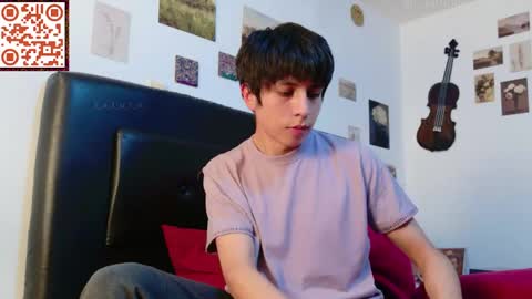 Snapshot of s_a_t_u_r_n chatting on April 11, 2026, 7:45 am ST online show from April 11, 2026, 7:45 am