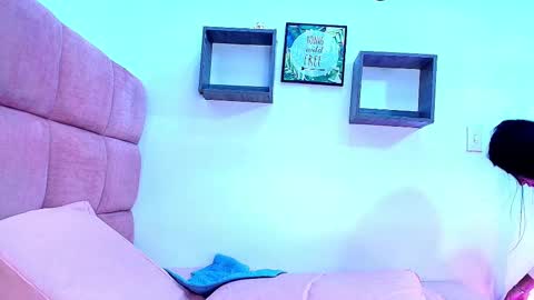 Samantha online show from September 9, 2025, 3:06 am