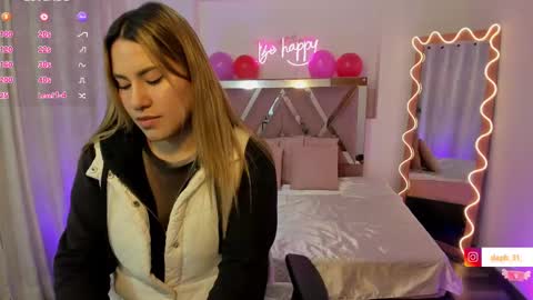 Snapshot of saaya_tay chatting on February 22, 2025, 11:35 am saaya_tay online show from February 22, 2025, 11:35 am