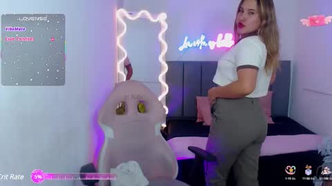 Snapshot of saaya_tay chatting on March 1, 2025, 3:43 am saaya_tay online show from March 1, 2025, 3:43 am