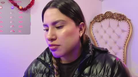 saaya_tay online show from November 7, 2025, 3:17 am