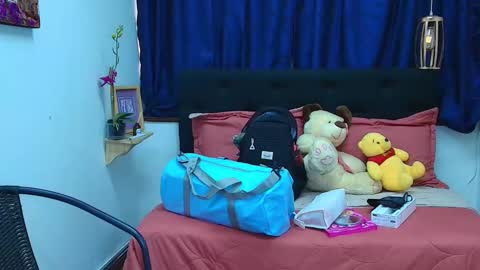 Snapshot of sabaha_ chatting on March 2, 2025, 3:27 pm S A B A H A online show from March 2, 2025, 3:27 pm