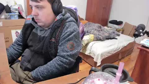 1141323  my Lord Mister Max   moms treasure online show from December 29, 2024, 7:00 pm