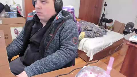 1141323  my Lord Mister Max   moms treasure online show from December 30, 2024, 8:54 am