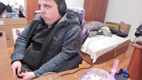 1141323  my Lord Mister Max   moms treasure online show from January 1, 2025, 4:39 am