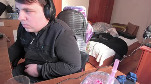 1141323  my Lord Mister Max   moms treasure online show from January 1, 2025, 8:45 am