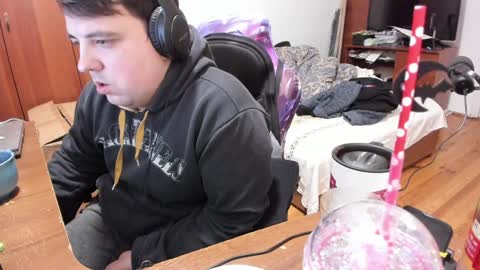 1141323  my Lord Mister Max   moms treasure online show from January 8, 2025, 5:59 am