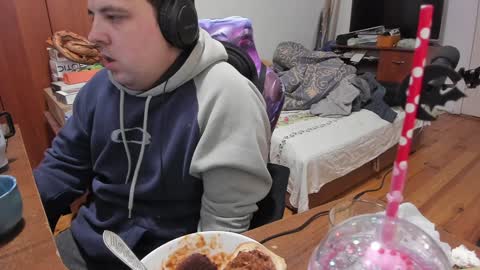 1141323  my Lord Mister Max   moms treasure online show from January 19, 2025, 3:39 am