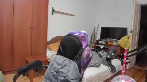 1141323  my Lord Mister Max   moms treasure online show from January 26, 2025, 5:34 pm