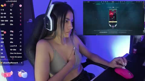 Angie  online show from November 25, 2025, 8:42 pm