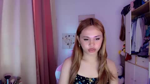 Snapshot of sabrina_hottyxx chatting on April 14, 2026, 3:23 am sabrina_hottyxx online show from April 14, 2026, 3:23 am