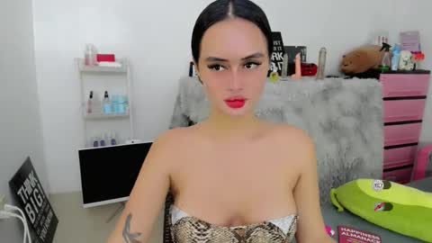 Snapshot of sabrina_inviting chatting on March 22, 2026, 3:48 pm Sabrina online show from March 22, 2026, 3:48 pm