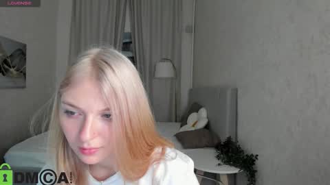 sabrina_moun online show from September 26, 2025, 11:53 pm