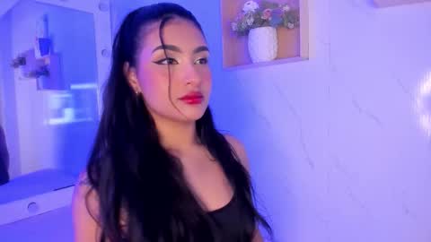 mariana  online show from November 20, 2025, 5:51 am