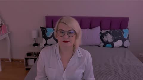 Sabrina MacMarren online show from February 22, 2025, 8:50 am