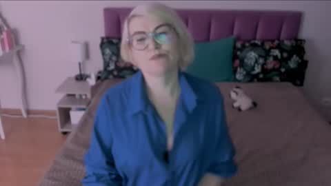 Sabrina MacMarren online show from March 2, 2025, 4:21 pm