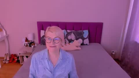 Sabrina MacMarren online show from February 1, 2026, 1:20 pm