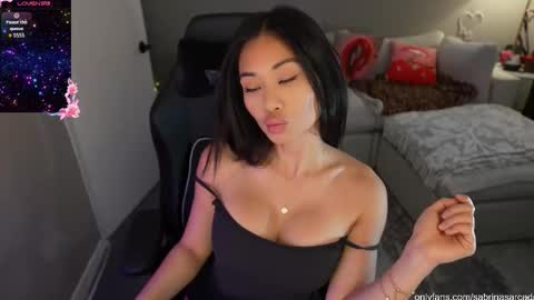 Snapshot of sabrinasarcade chatting on November 6, 2025, 4:41 pm Sabrina online show from November 6, 2025, 4:41 pm