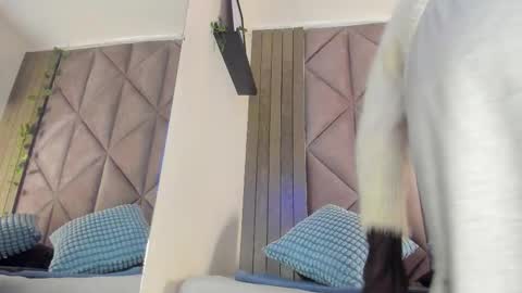 S A B R I N A  online show from January 18, 2026, 11:36 am