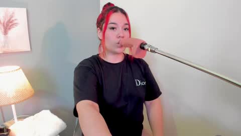 Snapshot of sabrinna_fox chatting on June 2, 2026, 6:43 pm sabrinna online show from June 2, 2026, 6:43 pm