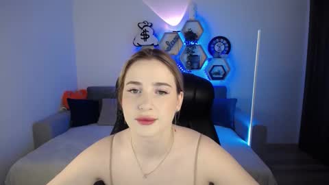 Sabrina Violet online show from December 23, 2024, 9:05 am