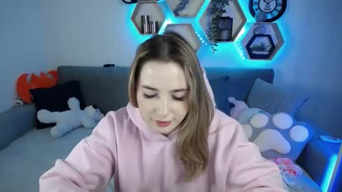 Sabrina Violet online show from February 7, 2025, 12:06 pm