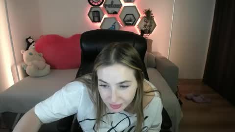 Snapshot of sabrinviolet chatting on July 14, 2026, 10:21 am Sabrina Violet online show from July 14, 2026, 10:21 am