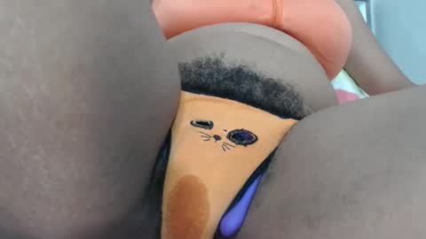 Sacha  Macgregor online show from April 12, 2026, 4:17 am