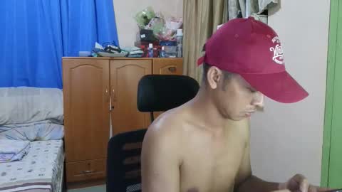 Sachu01 online show from April 10, 2026, 10:53 am