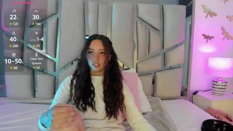 Snapshot of sadashi_moon chatting on January 26, 2025, 12:16 am online show from January 26, 2025, 12:16 am