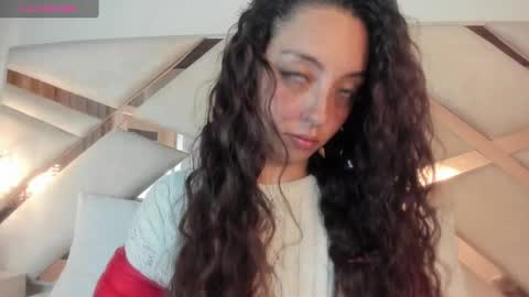 Snapshot of sadashi_moon chatting on February 19, 2025, 12:46 am online show from February 19, 2025, 12:46 am