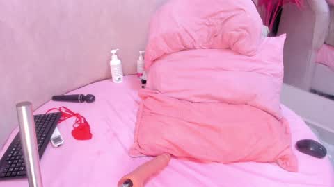 Snapshot of saekohofman chatting on December 24, 2024, 8:22 am Mara online show from December 24, 2024, 8:22 am