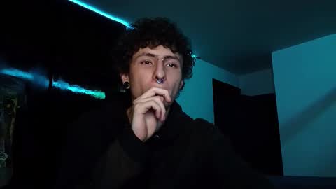 saemzam online show from February 5, 2025, 4:37 am