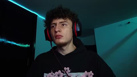 saemzam online show from February 9, 2025, 8:54 am