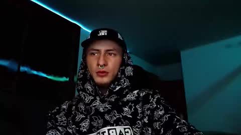 saemzam online show from February 16, 2025, 4:31 am