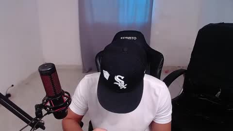 saenz_hotx online show from March 9, 2025, 10:30 pm