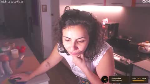 Snapshot of safaeri chatting on June 9, 2026, 7:03 pm Safa online show from June 9, 2026, 7:03 pm