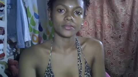 safira19 online show from October 9, 2025, 9:57 pm