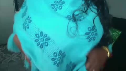 Snapshot of saggil_0385 chatting on April 23, 2026, 5:19 am saggil_0385 online show from April 23, 2026, 5:19 am