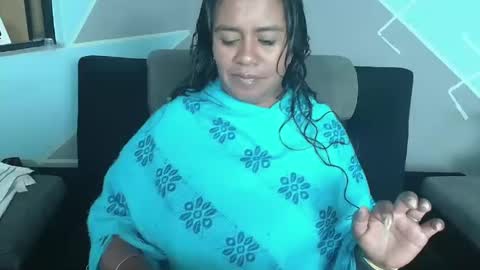 Snapshot of saggil_0385 chatting on May 9, 2026, 6:18 am saggil_0385 online show from May 9, 2026, 6:18 am